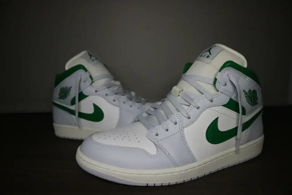 Nike air jordan 1 mid ukuran 45