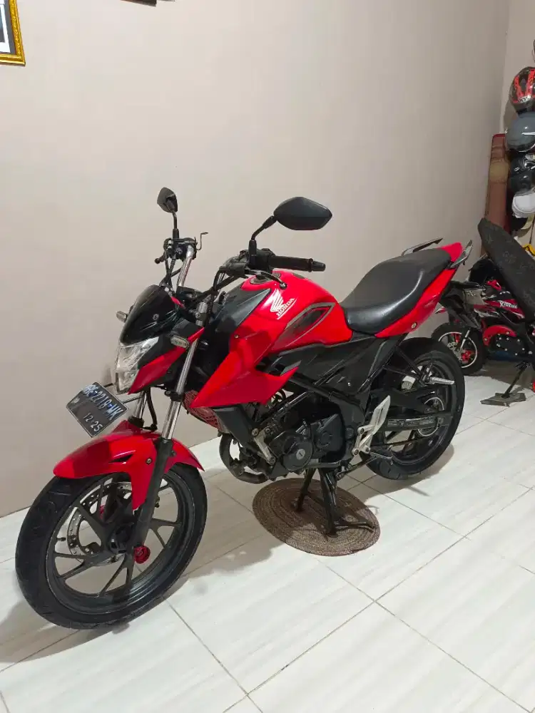 CB150R GOOD condition
