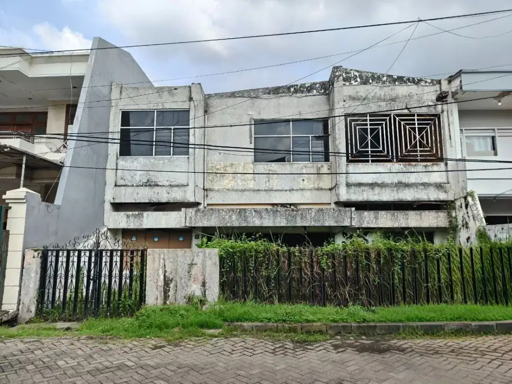 Hitung Tanah‼️Rumah Manyar Tirtomoyo, Row Jalan : 3 Mobil Longgar