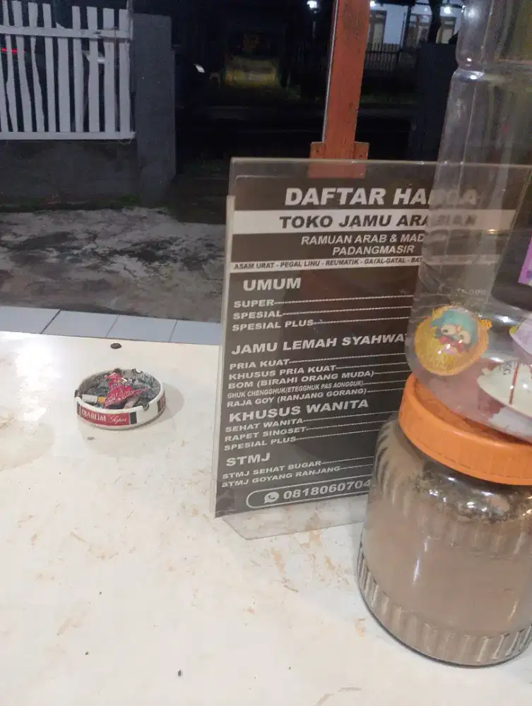 PEGAWAI Jamu Padang pasir