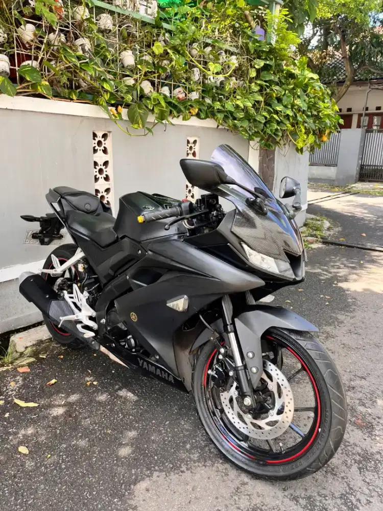 R15 V3 2017. Pajak ON. Standar. Mulus. Original. Lengkap. Bisa TT