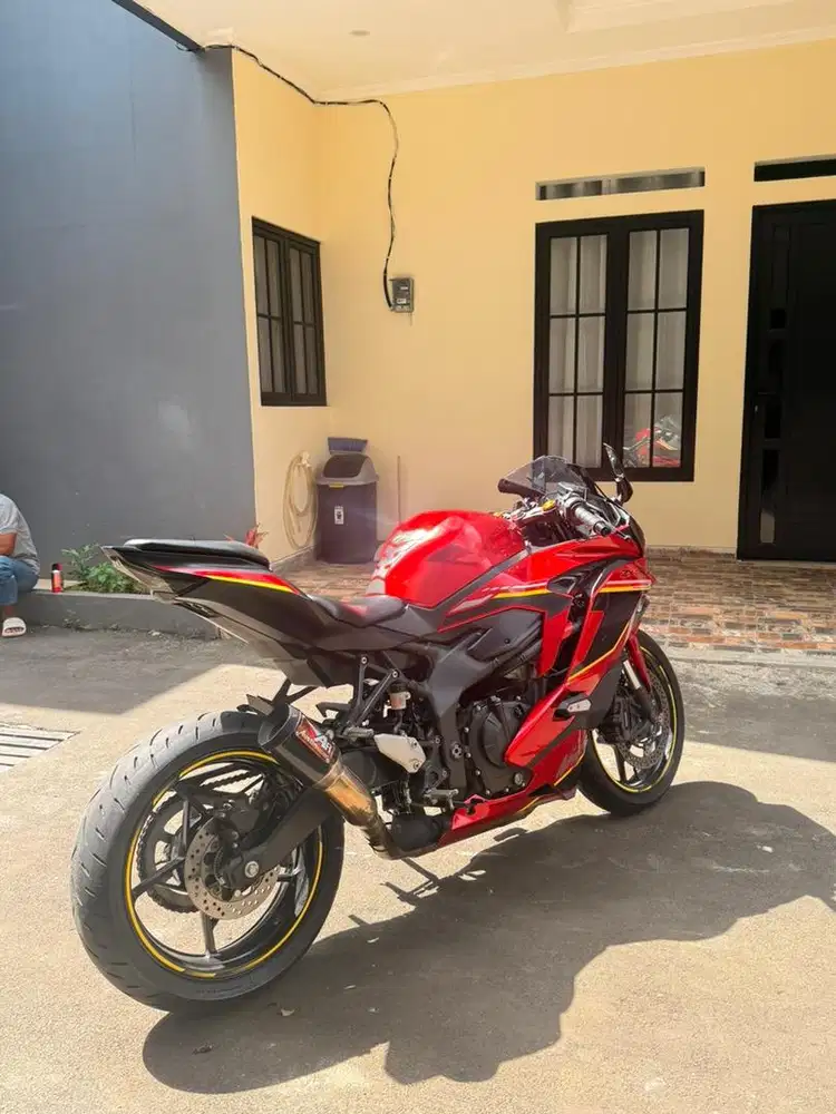 kawasaki ninja zx25r