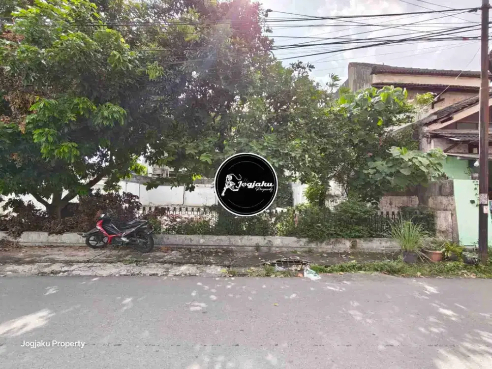 Tanah strategis pinggir jalan aspal ramai selangkah dari kampus UNY UGM