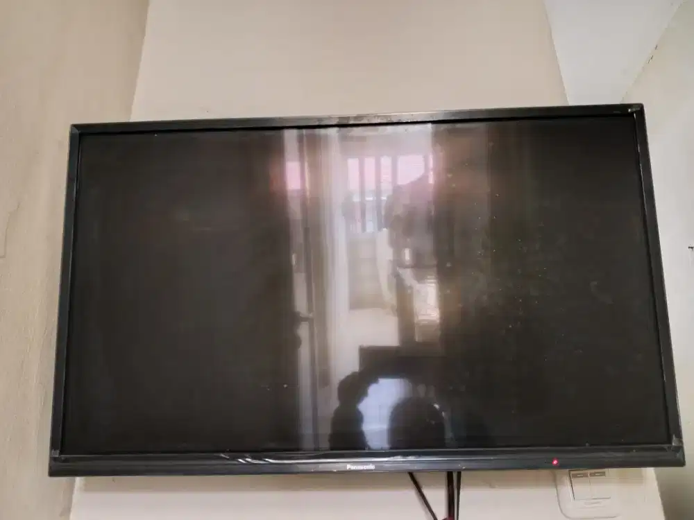 TV 32 inch Panasonik