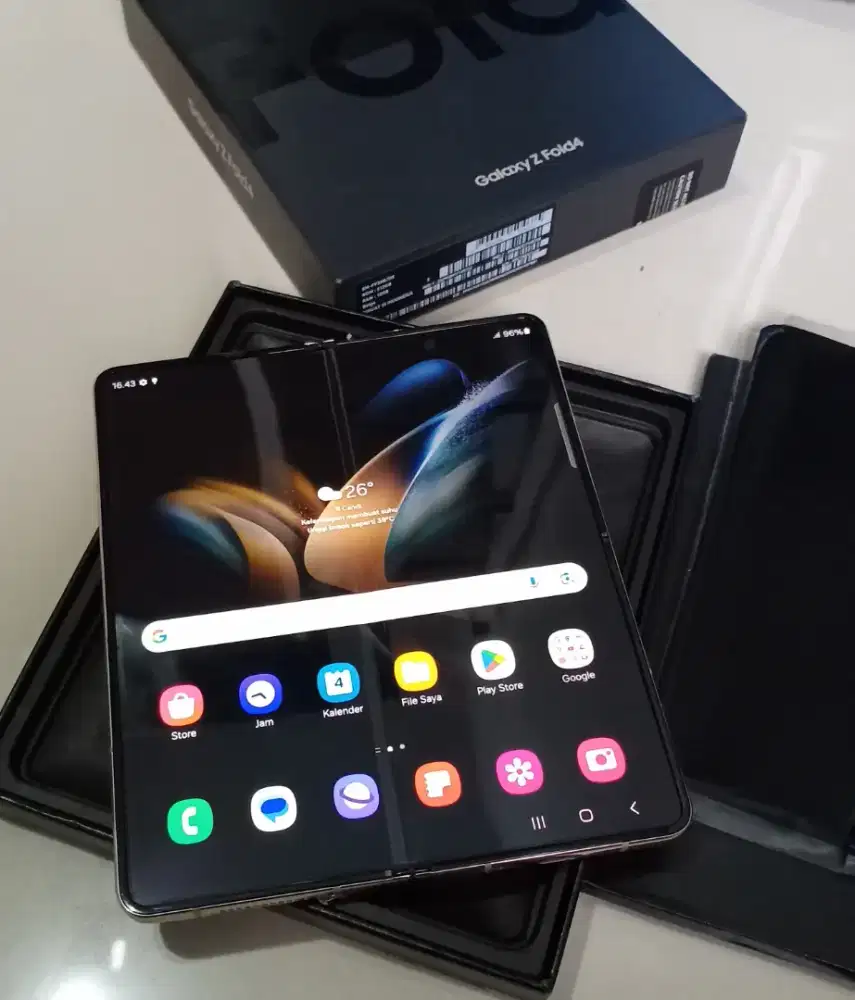 Dijual Samsung Z Fold 4 12/256gb SEIN Fulset Ori Like New
