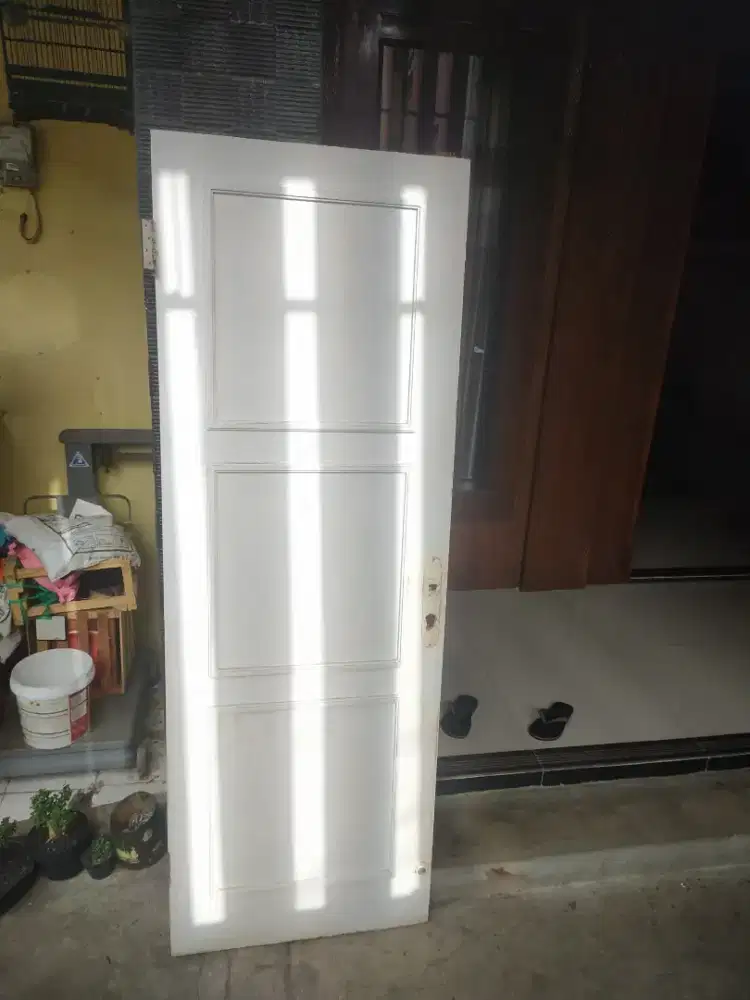 Pintu bekas kamar tidur