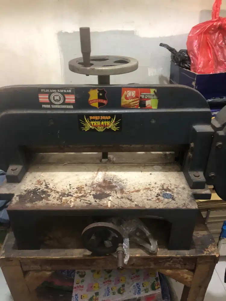 Dijual Mesin potong manual kertas A3