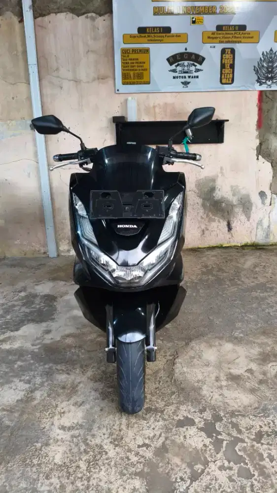 Honda PCX 160 CBS 2024 B bekasi kota