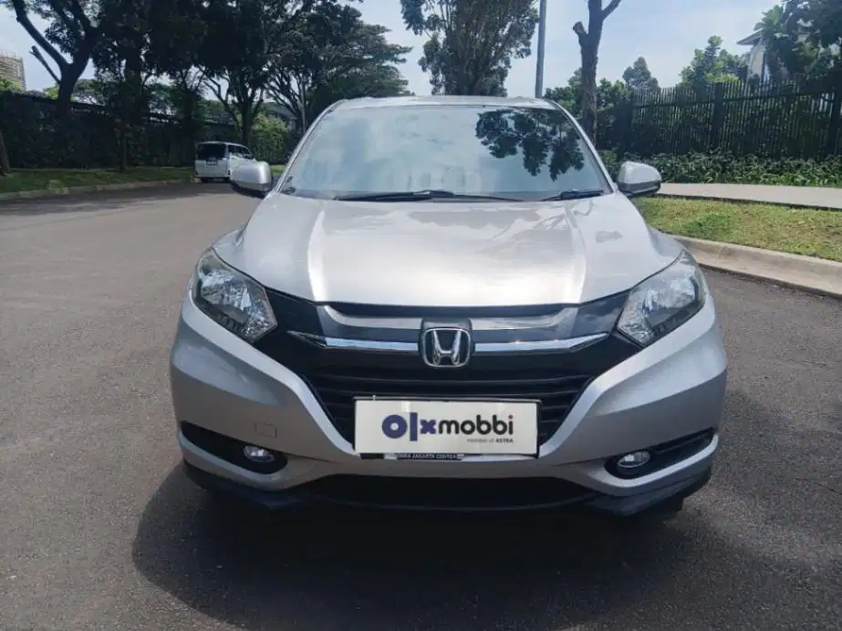 LOW DP Honda HR-V 1.5 S Bensin-AT 2015 UYO