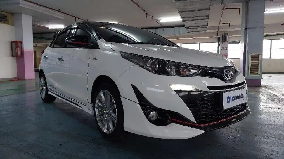 TDP 11JT, Toyota Yaris 1.5 S Bensin-AT Putih 2021
