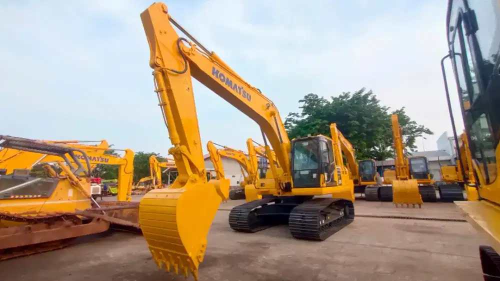 Excavator KOMATSU PC210