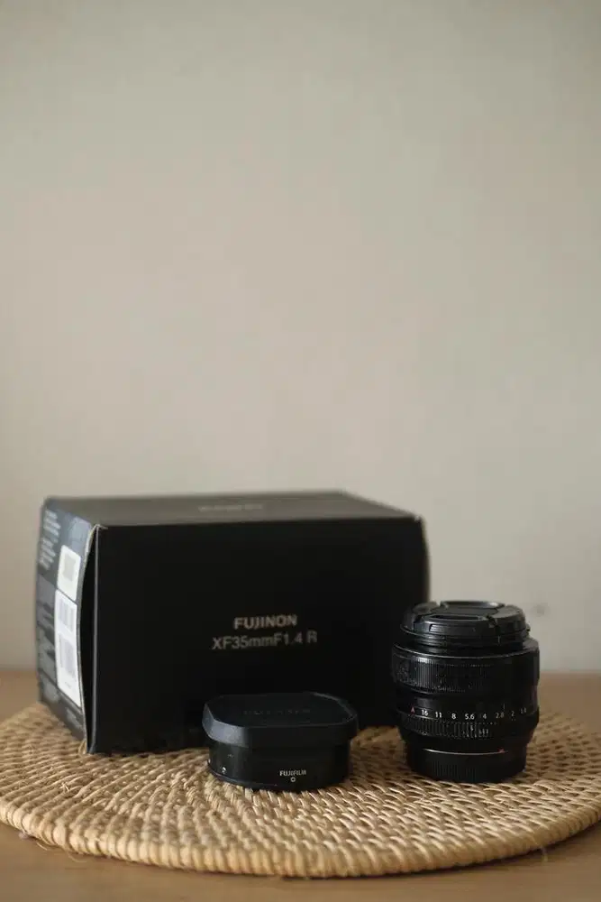 Lensa Fujinon 35mm F1.4