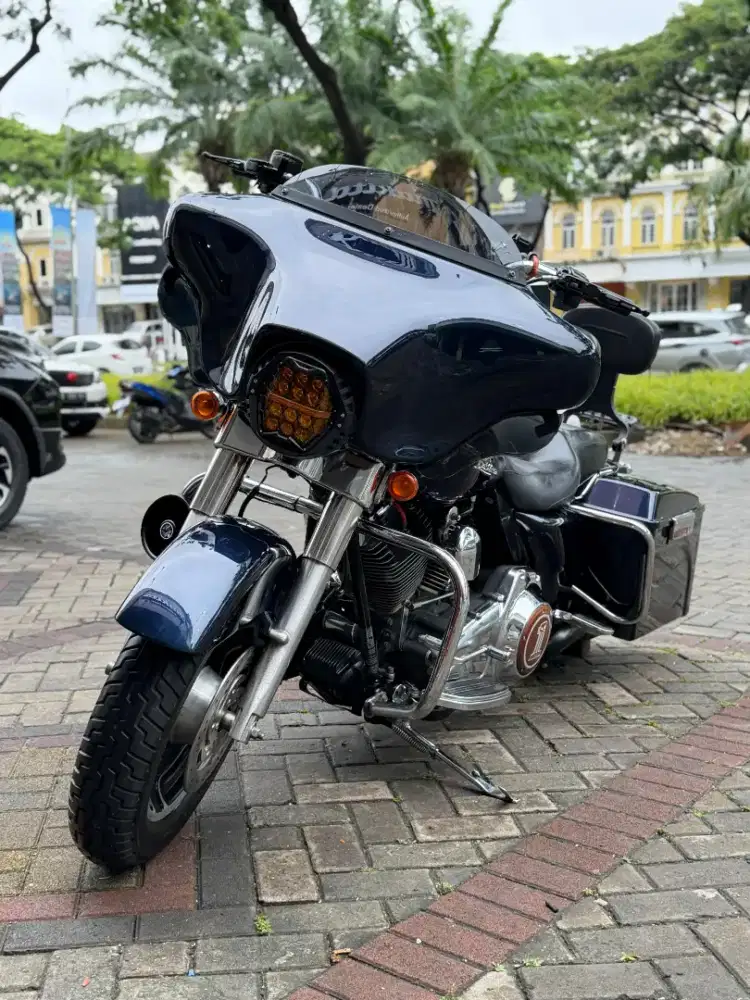 HARLEY DAVIDSON TOURING
STREETGLIDE 2007