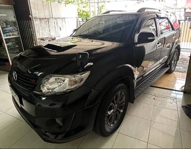 TOYOTA FORTUNER 2.5 G AT VNT TRD 2014 DIESEL