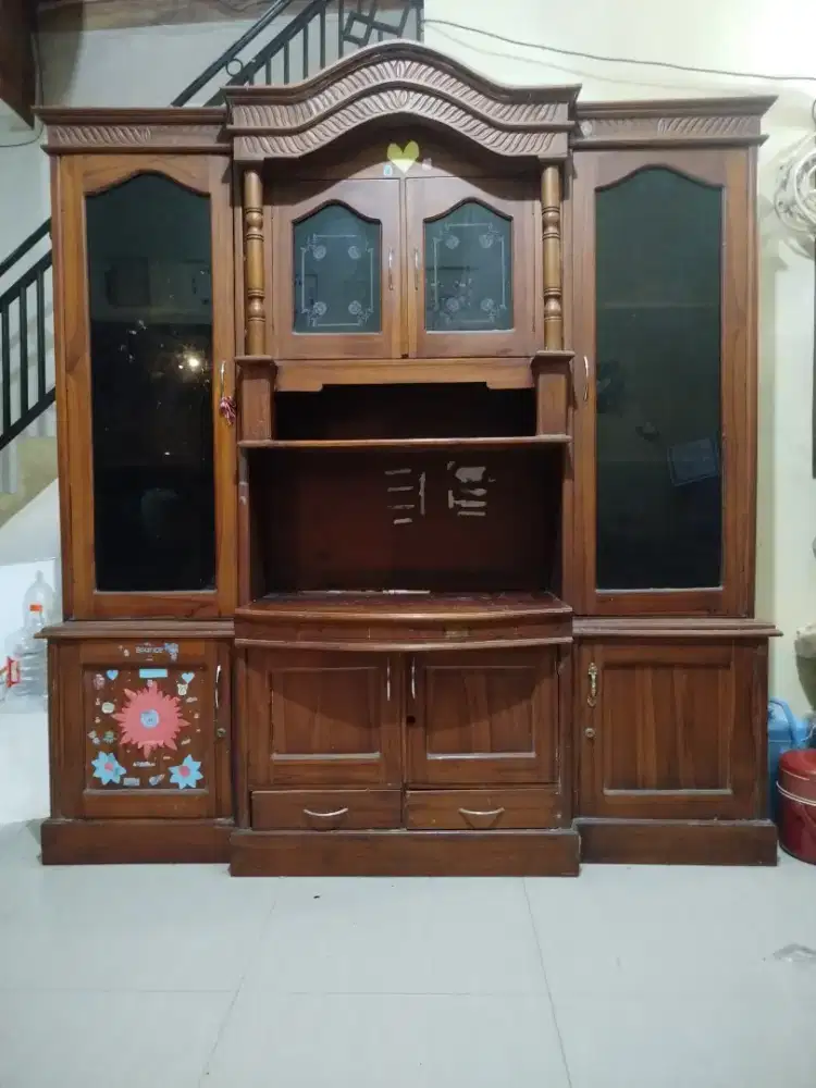 Dijual lemari buffet