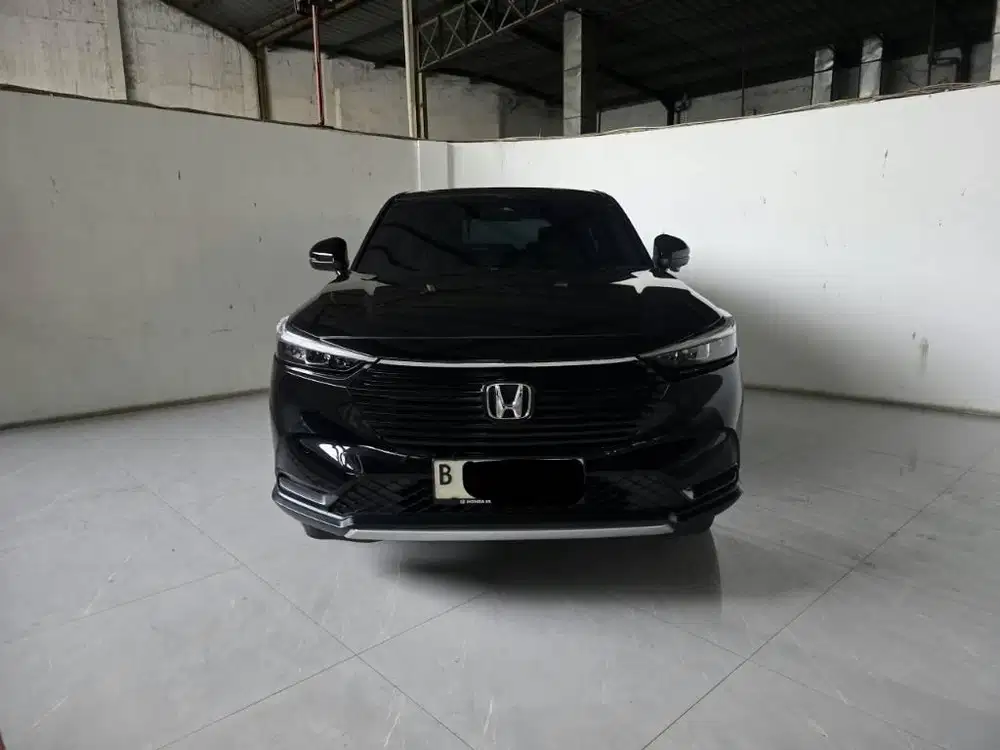 Honda HRV SE AT ( Matic ) 2023 Hitam Km 65rban Mulus Terawat  ganjil