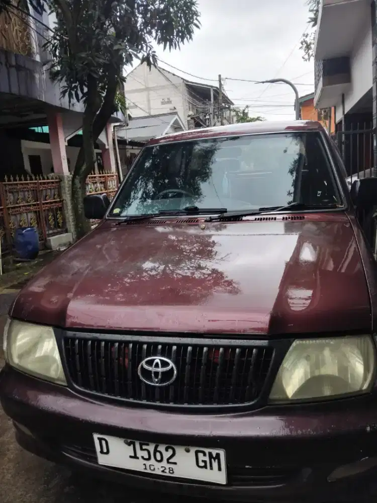 Dijual cepat mobil kijang LX warna marun kondisi mulus THN 2003