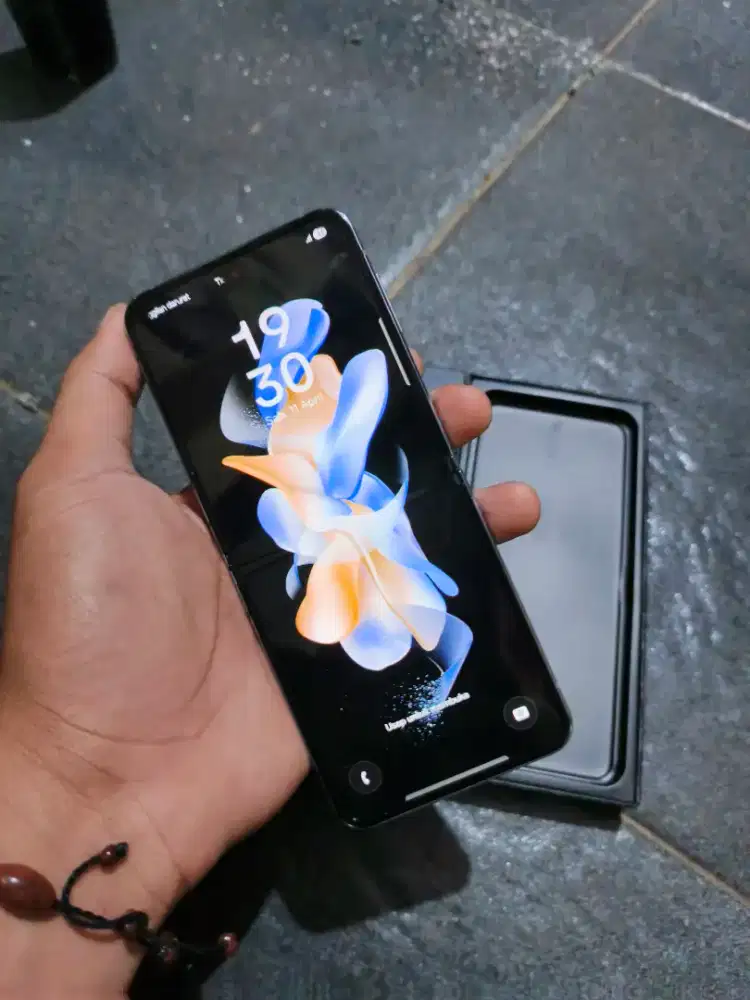 Samsung z flip 4 256gb