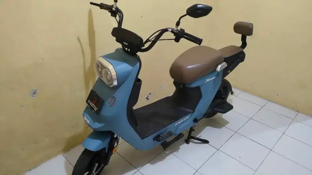 Sepeda listrik Exotic