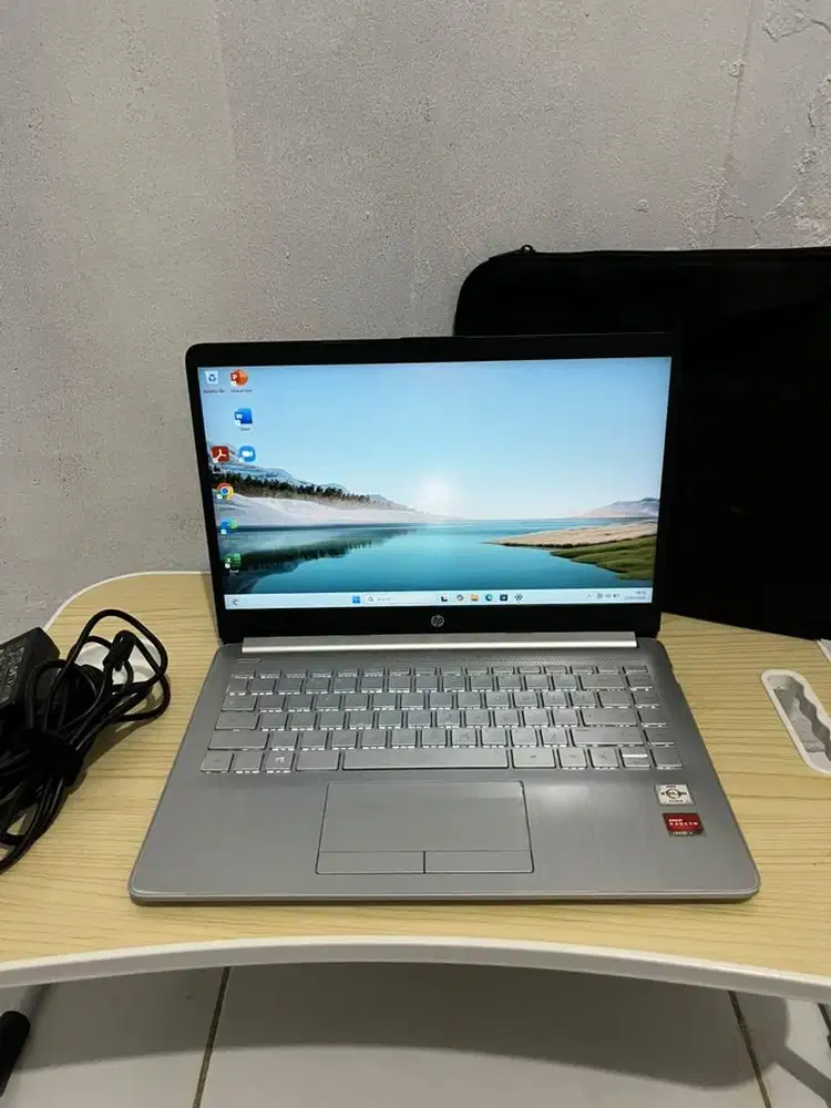 JUAL MURAH BU HP 14S-DK1507AU ATHLON SILVER 3050U RAM 8GB SSD 256GB