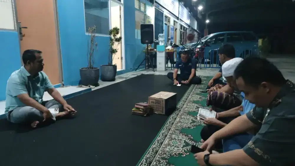 Gabung sini dulu aja, jadi driver avanza.