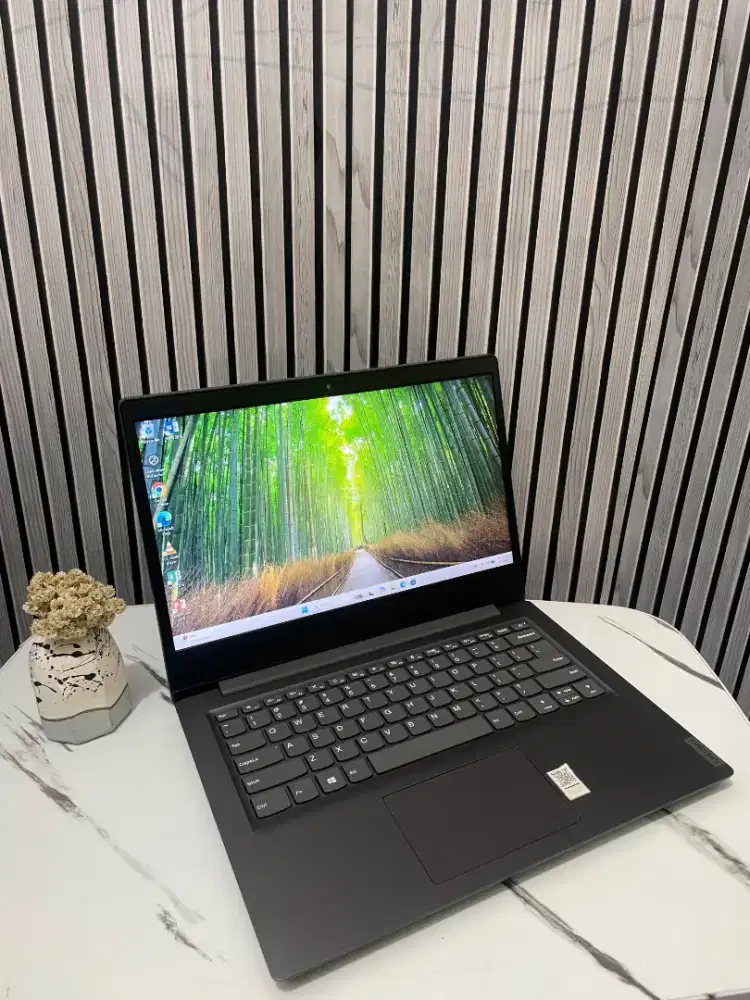 Lenovo ideapad V14-ADA Amd Athlon 3020e (14inch)Ram4Gb/Ssd256Gb