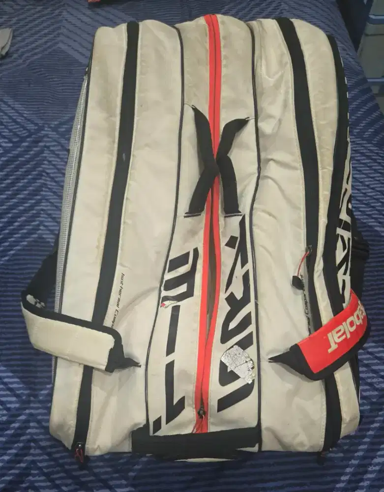 Tas raket tenis babolat purestrike