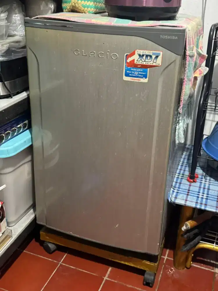 Kulkas Toshiba Glacio XD-7
