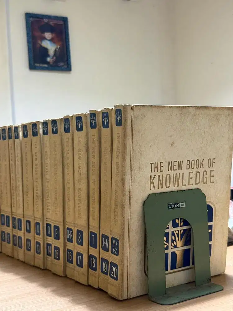 The New Book of Knowledge