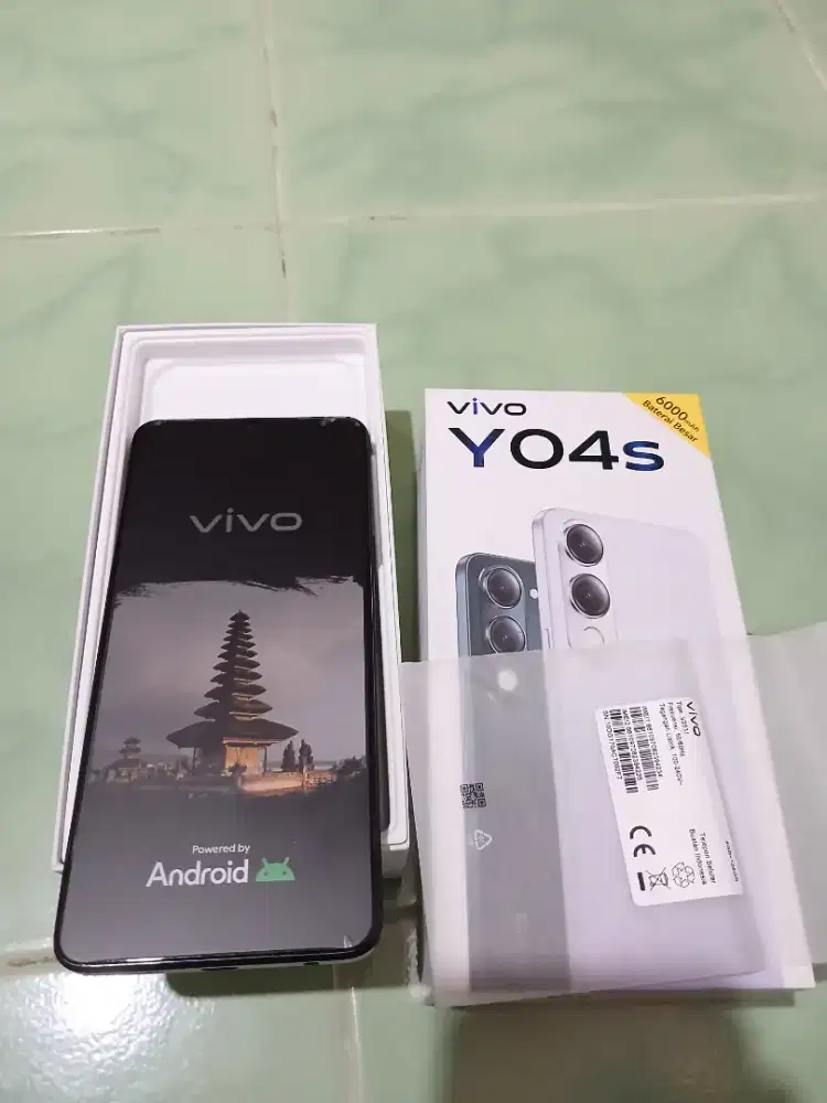 vivo y04s 4/128gb lengkap mulus garansi on