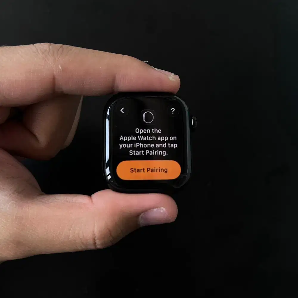 Apple Watch Series 10 42mm - Garansi Panjang s/d September 2026