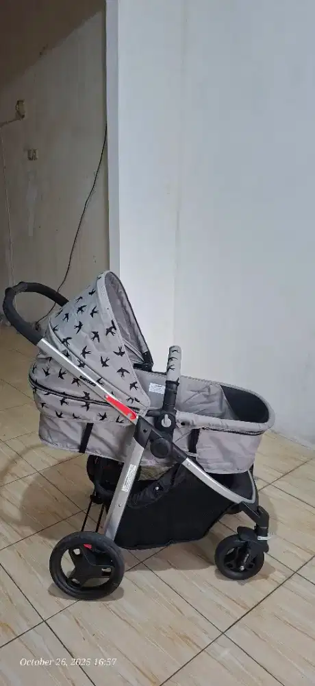 Stroller Preloved BabyDoes GB 200E CXT