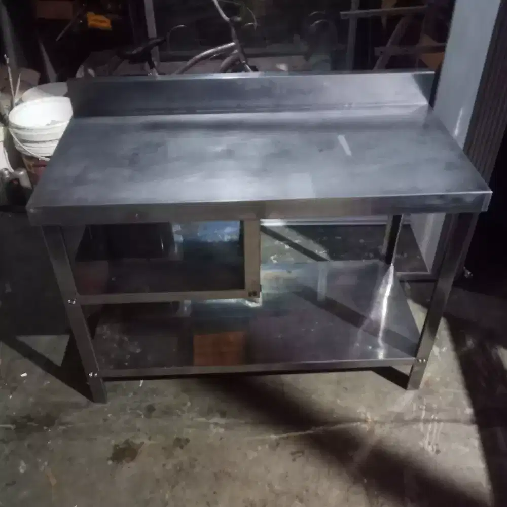 Meja stainless steel
