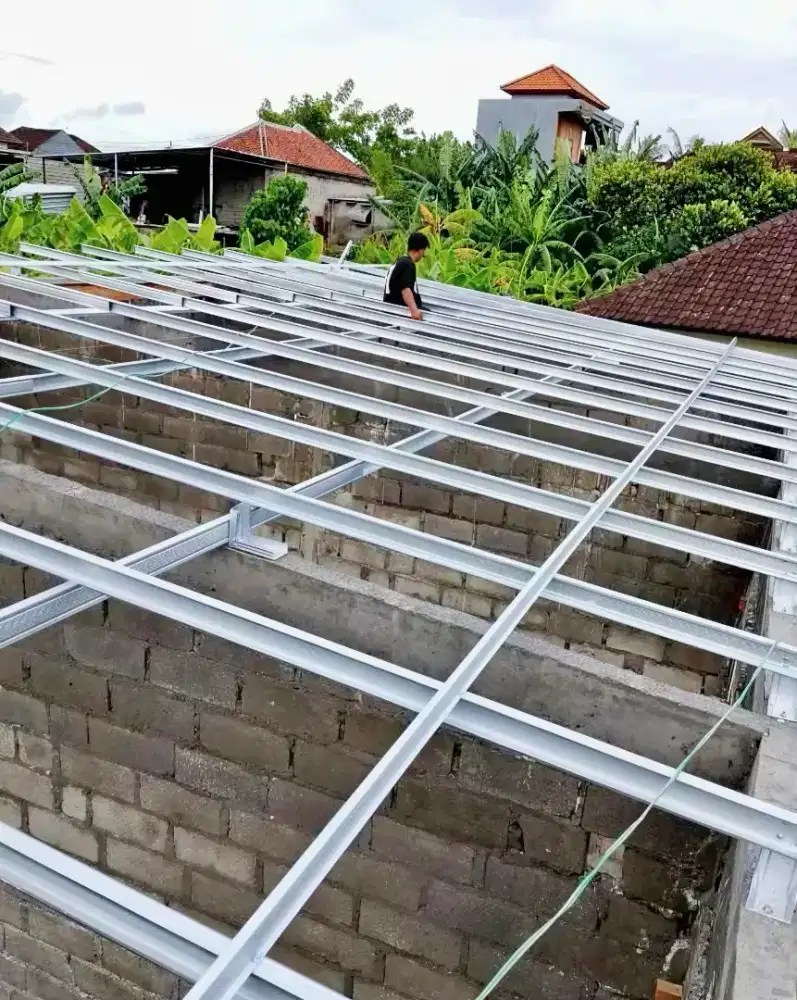 Pasang rangka baja ringan