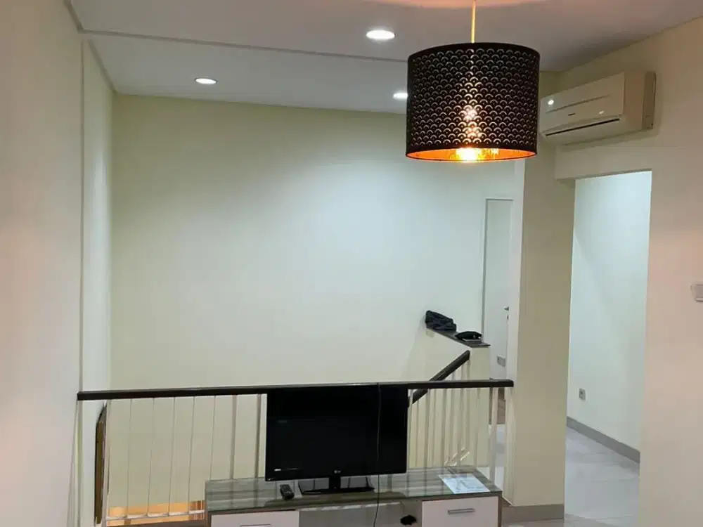 Jual unit langka Rumah Pantai indah kapuk 6x17 PIK 2lt Furnish Bagus