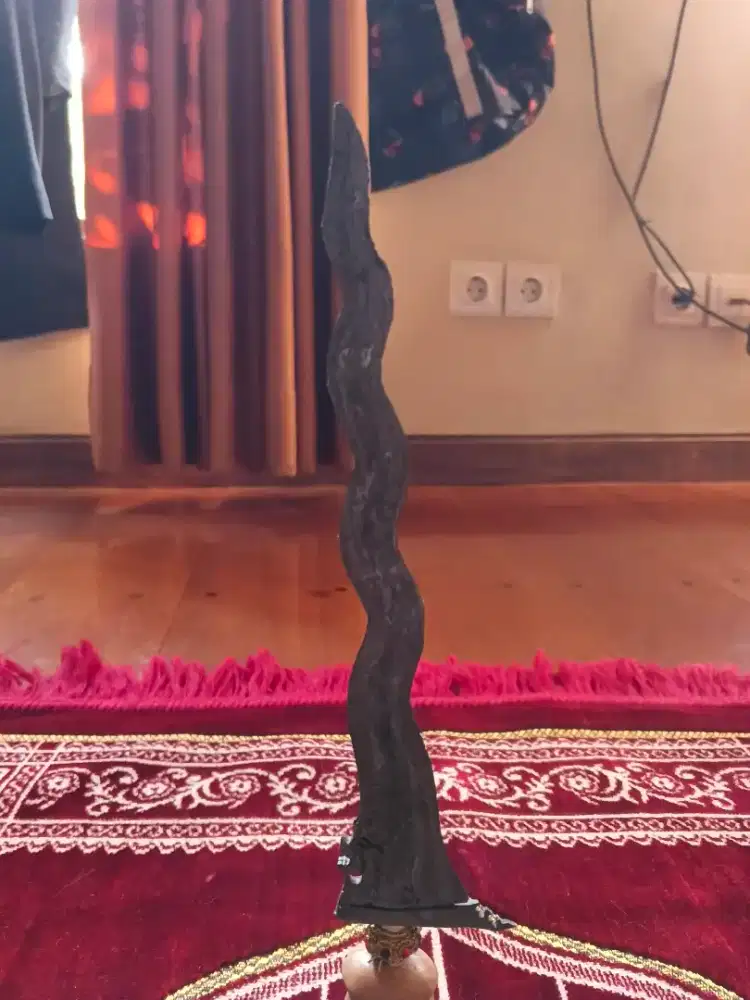Dimaharkan Keris Patrem Nogo Kikik