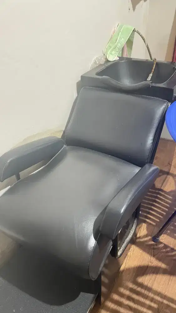 KURSI KERAMAS SALON BEKAS