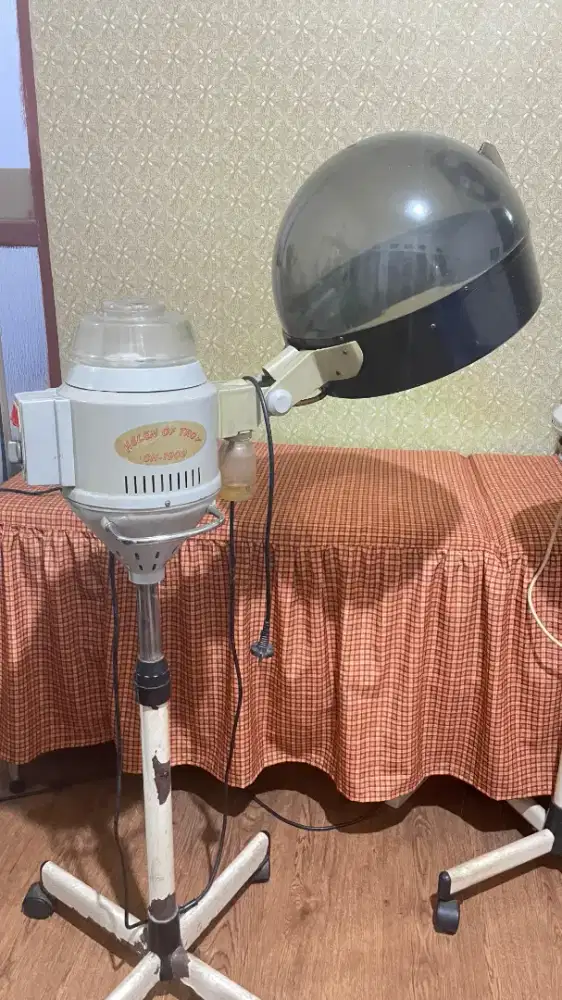 STREAMER CREAMBATH SALON (BEKAS)