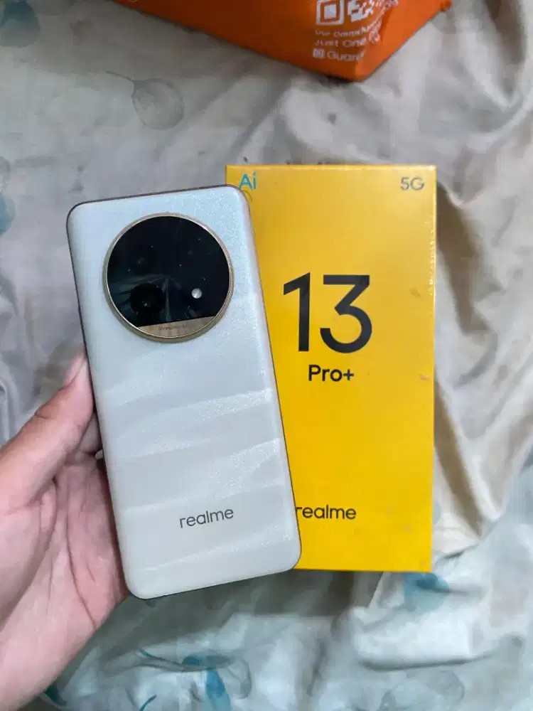 Realme 13 Pro Plus 5G 12/512Gb Monet Gold Fullset Garansi On