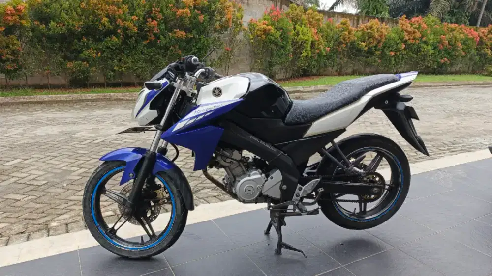 motor vixion bekas