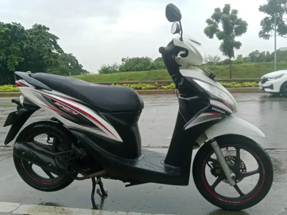 Jual cepet Honda spacy tahun 2012 surat lengkap