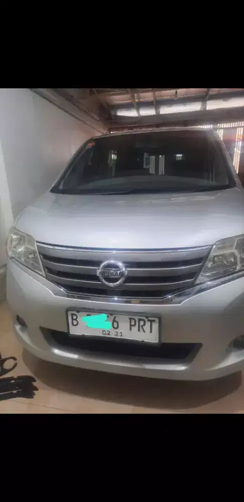 Nissan serena X AT 2015/2014 pajak panjang terawat