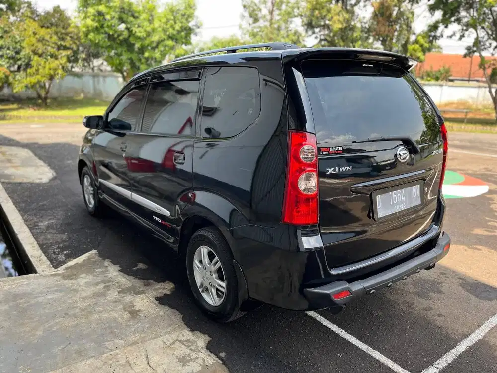 Daihatsu xenia xi 2011