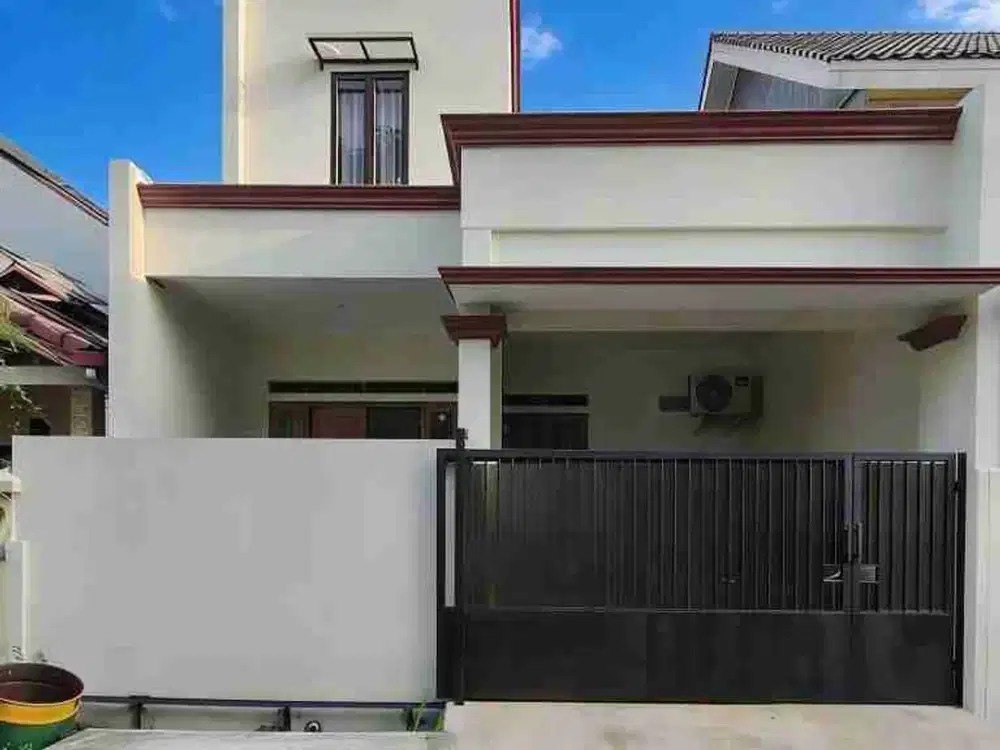 Rumah dalam komplek dekat taman di Pondok Bambu Jaktim
