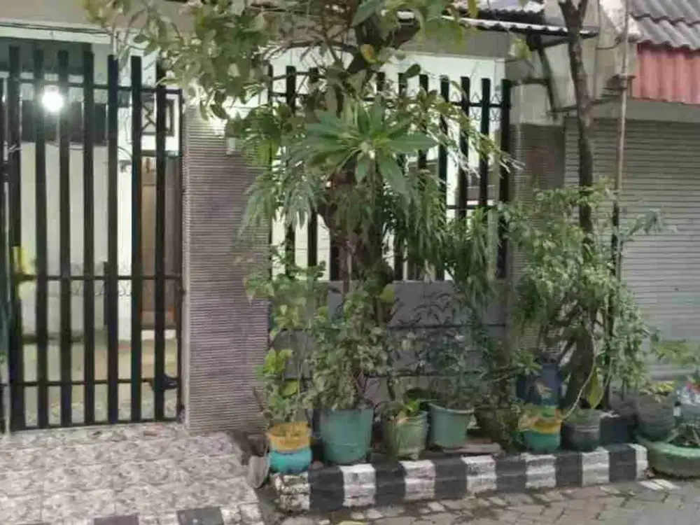 Rumah disewakan Pondok Tjandra Indah Rungkut lokasi strategis raya MERR