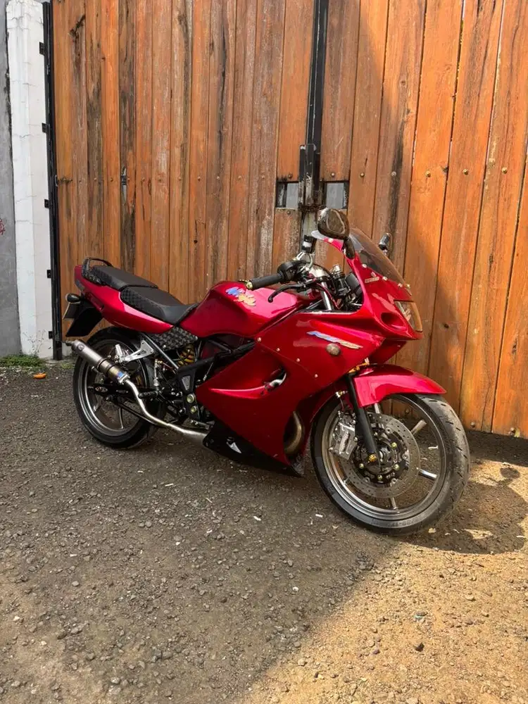 NINJA RR 2011 FULL SPEK