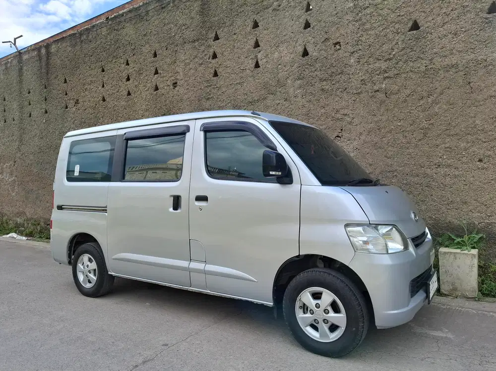 Granmax Minibus AC KM 90rb Daihatsu Grand Gran Max MB 2020