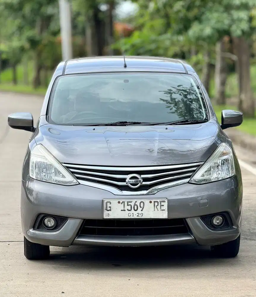 Nissan Grand Livina XV matic 2014 facelift istinewq