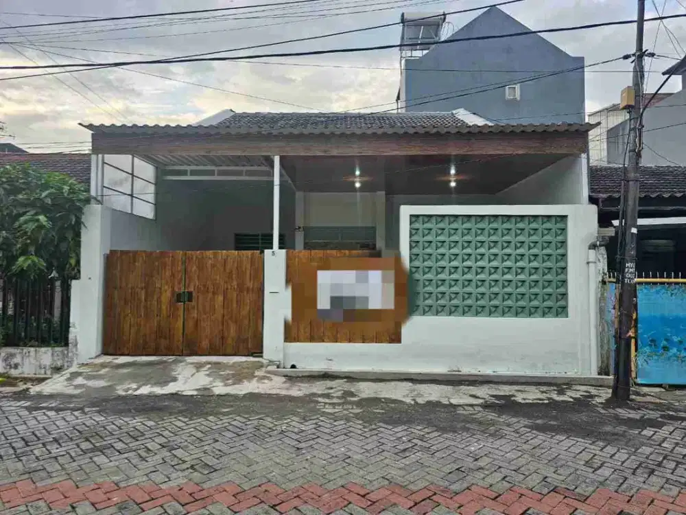 Disewakan rumah di Manyar Jaya sby