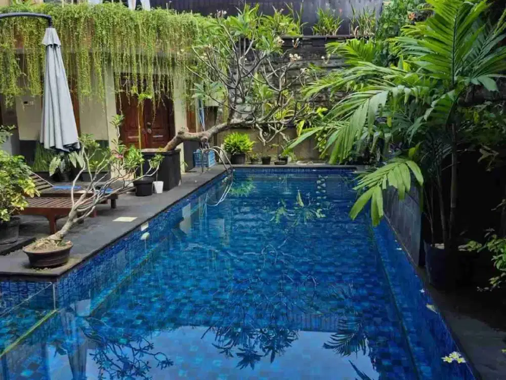 Rumah Bintaro Sektor 3 ada Kolam Renang Pribadi Jarang Ada